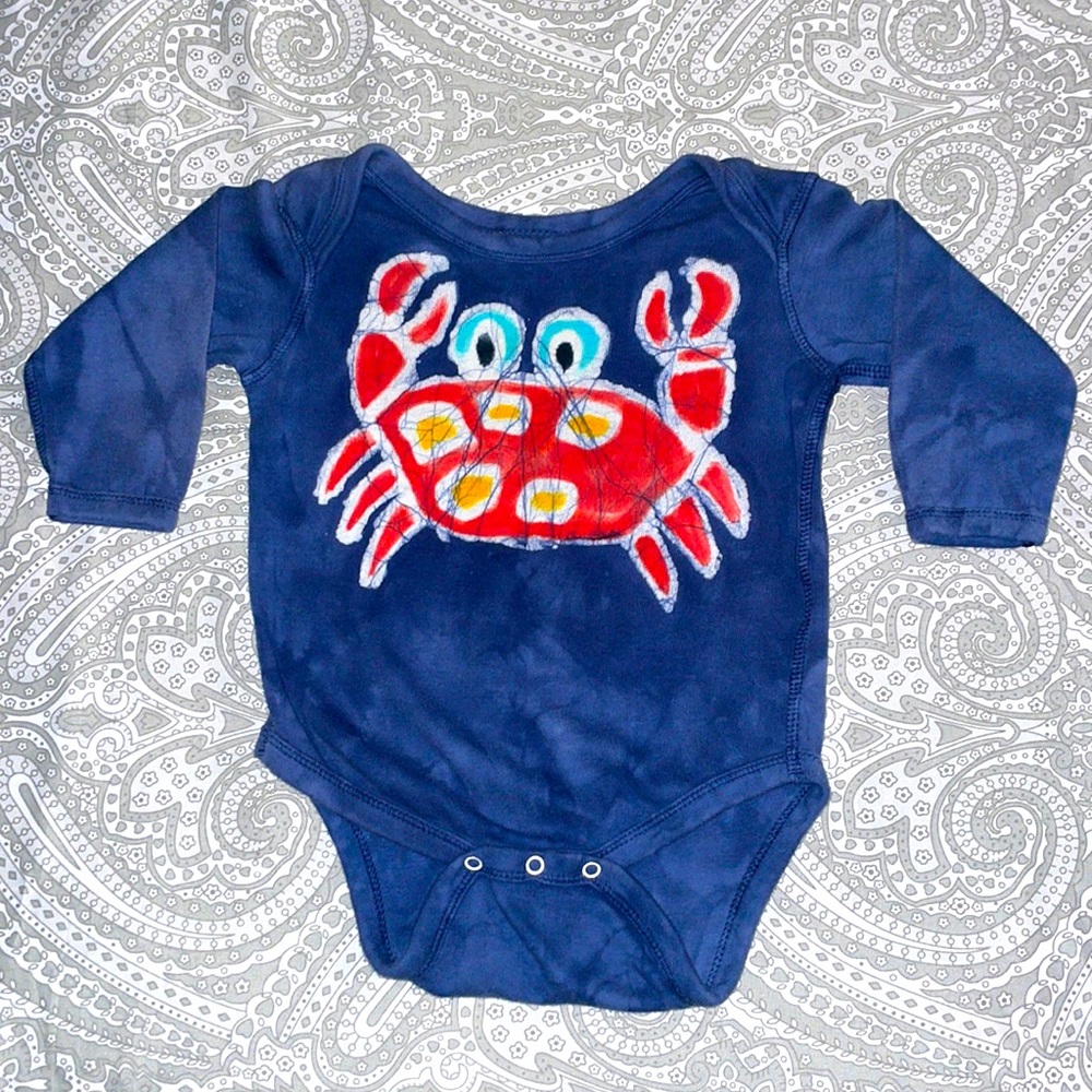 ***SOLD**** Blue Tie-Dye Infant Onesie with Cute Tie-Dye Crab 18